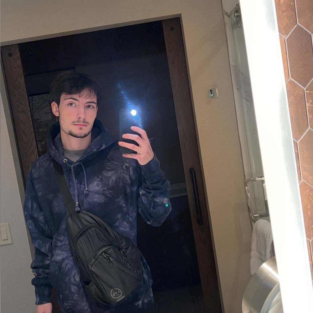 Meet your Posher, Connor
